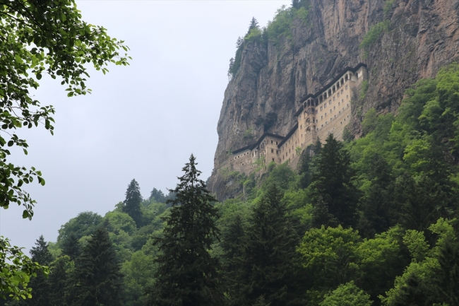 Sümela Manastırı kapalı döneminde de rağbet görüyor